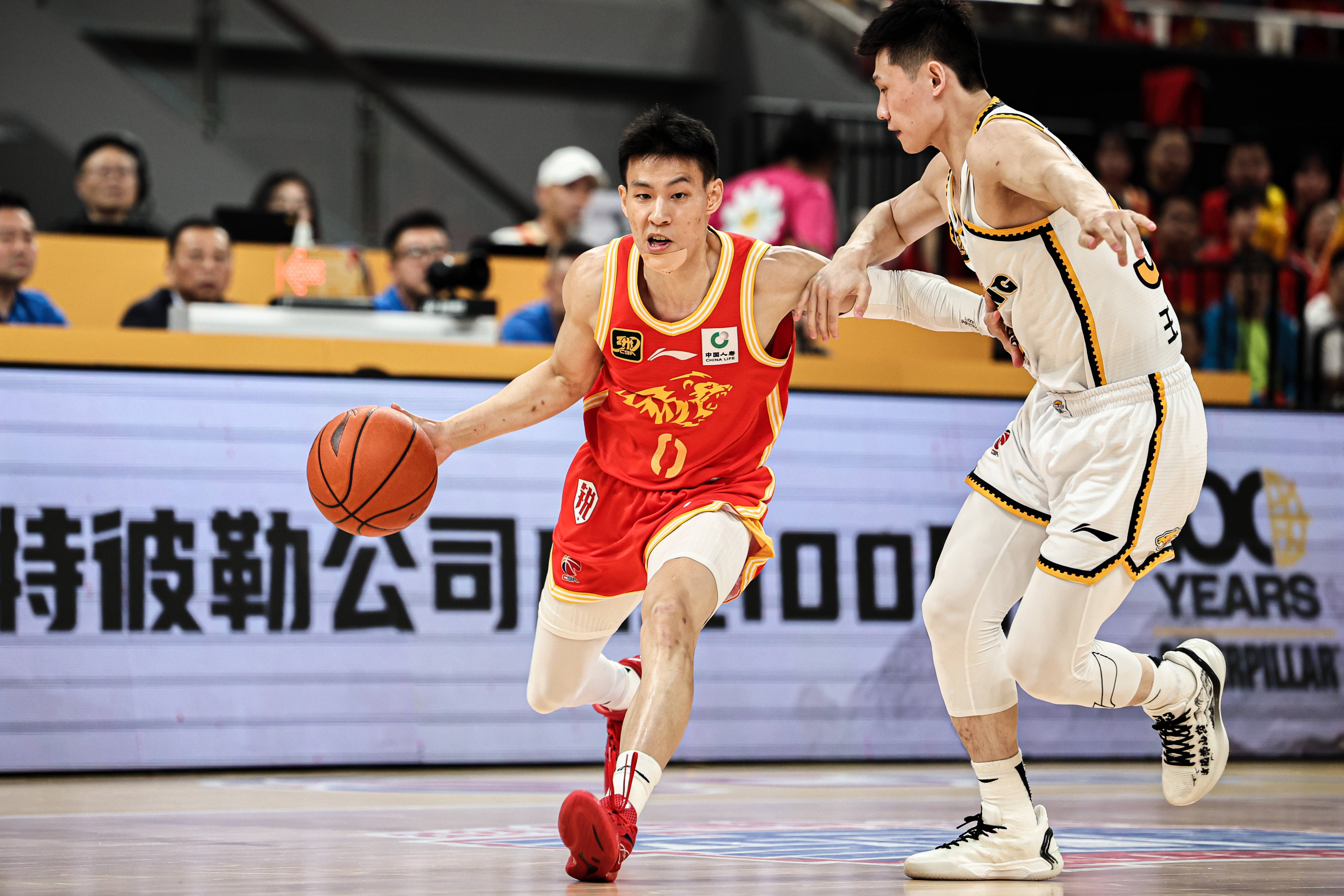 皇冠体育登陆首页-重磅！浙江队队长鼓劲备战NBA季后赛多伦多猛龙围绕欧冠官宣签约，关键时刻新疆广汇备战CBA常规赛的简单介绍